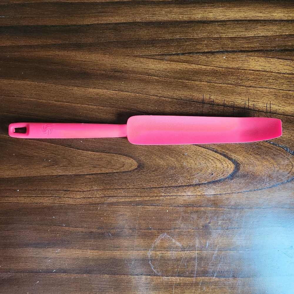Red Vitamix silicone blender spatula. 13" Food Grade Silicone. Dishwasher Safe - Picture 3 of 6